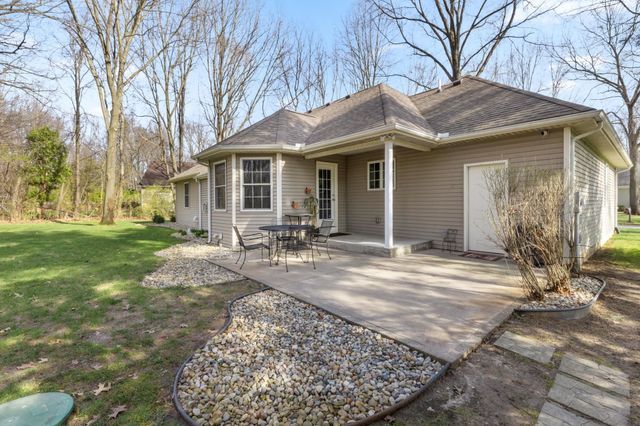13745 Ranier Drive, Middlebury, IN 46540