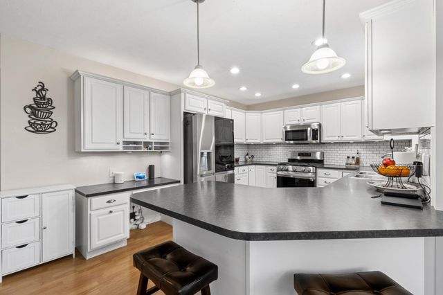 13745 Ranier Drive, Middlebury, IN 46540