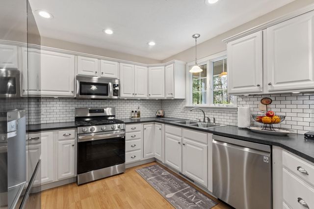 13745 Ranier Drive, Middlebury, IN 46540