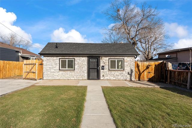 3381 W Center Avenue, Denver, CO 80219