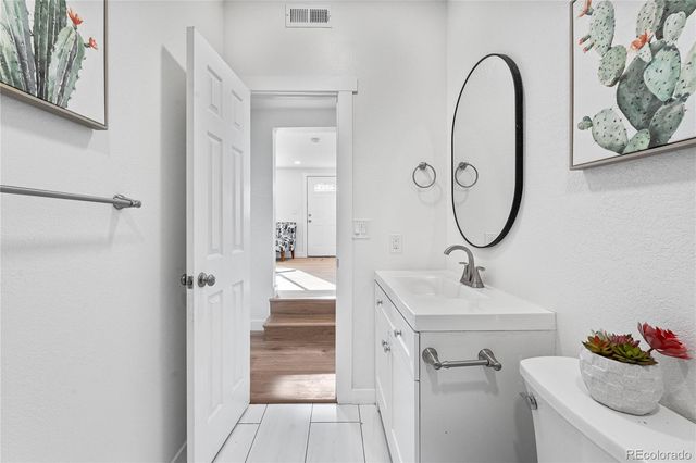 3381 W Center Avenue, Denver, CO 80219