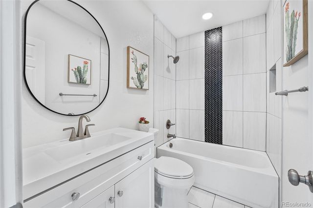 3381 W Center Avenue, Denver, CO 80219