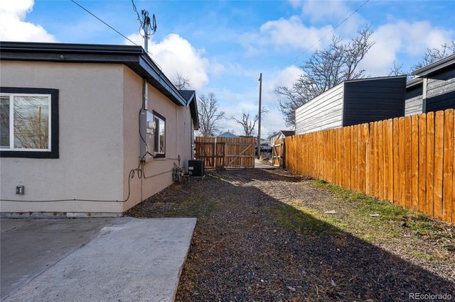 3381 W Center Avenue, Denver, CO 80219