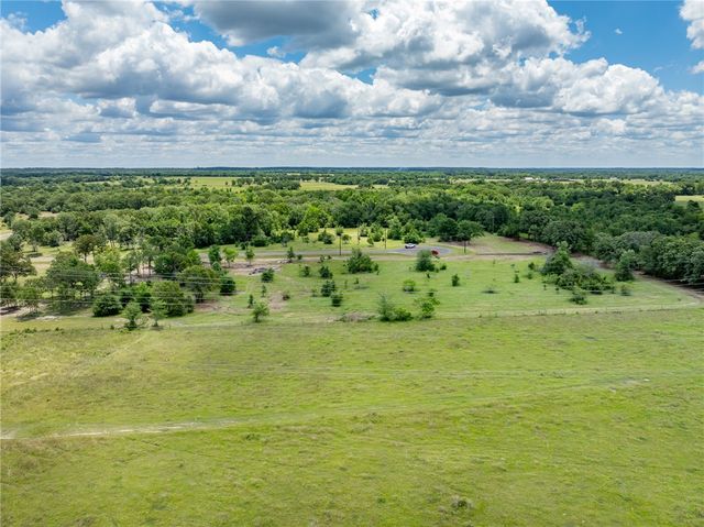 6523 Atakapan Trail, Bedias, TX 77831