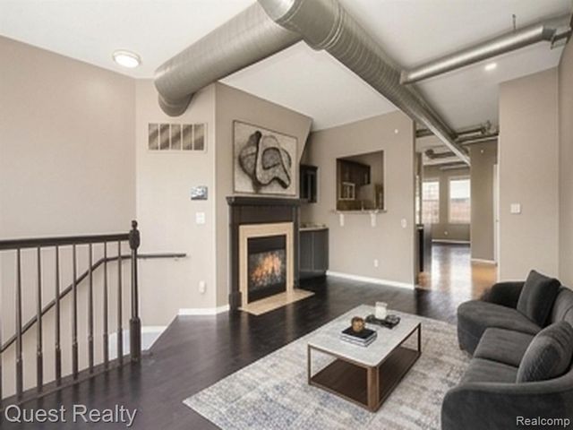 218 Mill Street, Rochester, MI 48307