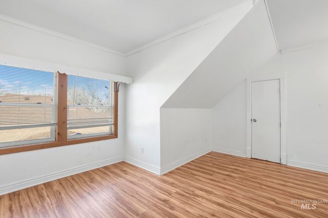 242 8th Ave E, Twin Falls, ID 83301