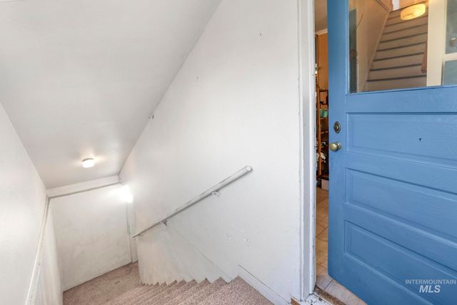 242 8th Ave E, Twin Falls, ID 83301