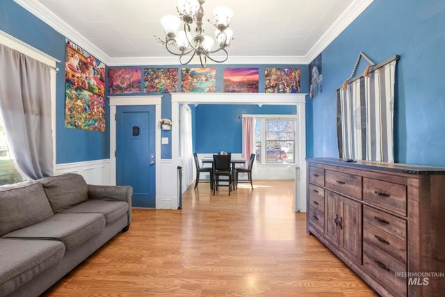 242 8th Ave E, Twin Falls, ID 83301