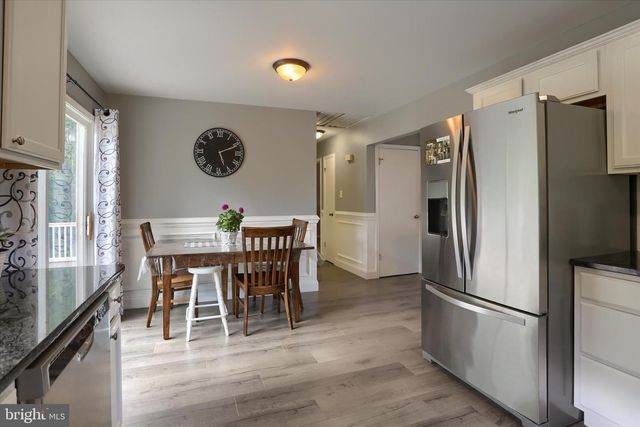 755 GREEN HILL DR, Newport, PA 17074