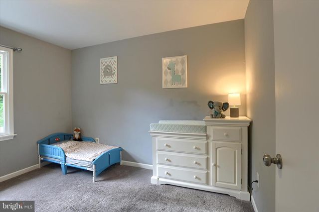 755 GREEN HILL DR, Newport, PA 17074