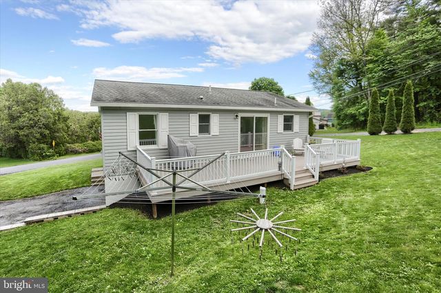 755 GREEN HILL DR, Newport, PA 17074