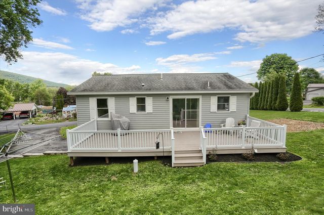 755 GREEN HILL DR, Newport, PA 17074