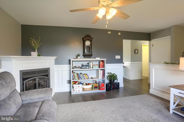 755 GREEN HILL DR, Newport, PA 17074