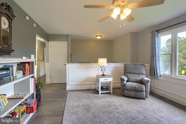 755 GREEN HILL DR, Newport, PA 17074