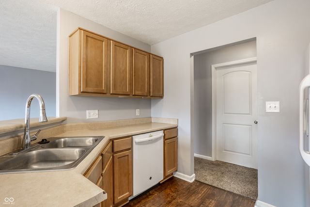 7217 Burlat Lane, Noblesville, IN 46062