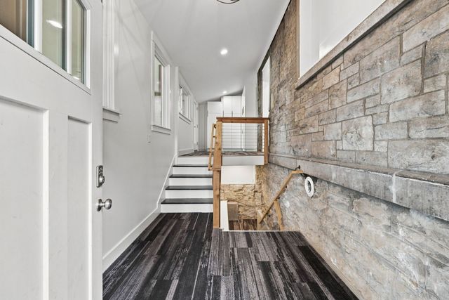 1232 N 2nd St, Nashville, TN 37207