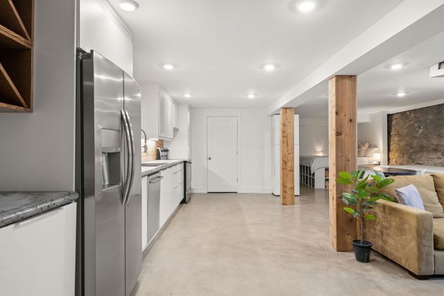 1232 N 2nd St, Nashville, TN 37207