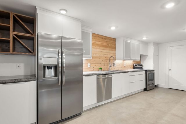 1232 N 2nd St, Nashville, TN 37207