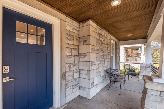 1232 N 2nd St, Nashville, TN 37207