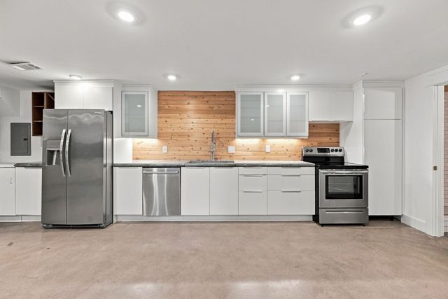 1232 N 2nd St, Nashville, TN 37207