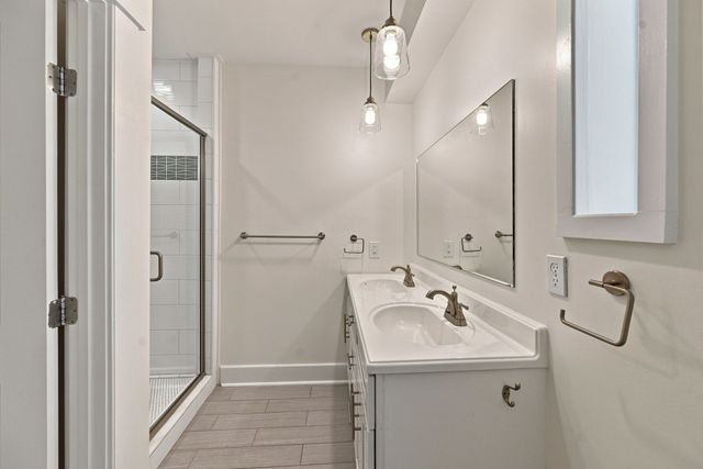 1232 N 2nd St, Nashville, TN 37207
