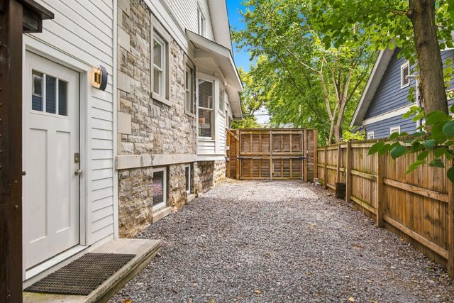 1232 N 2nd St, Nashville, TN 37207