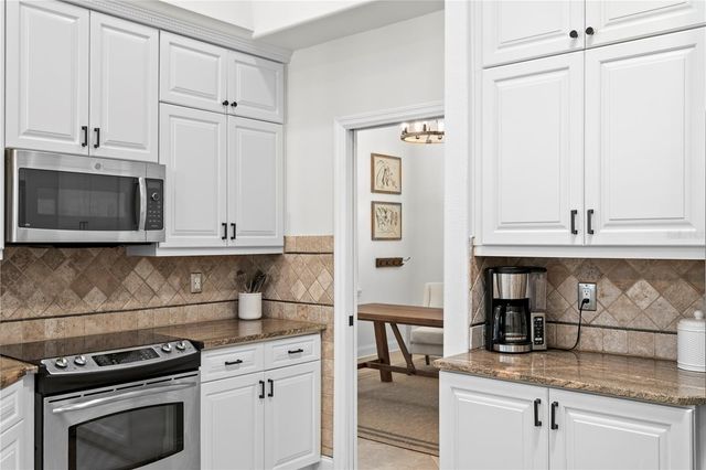 6123 SAVOY CIRCLE, Lutz, FL 33558
