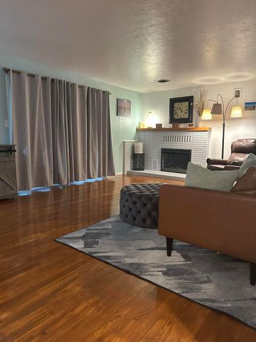 6405 El Camino Drive, Redding, CA 96001