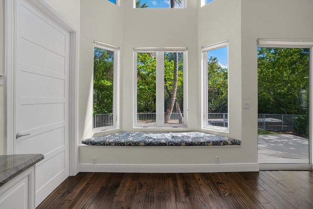 216 SE 10th Street, Fort Lauderdale, FL 33316