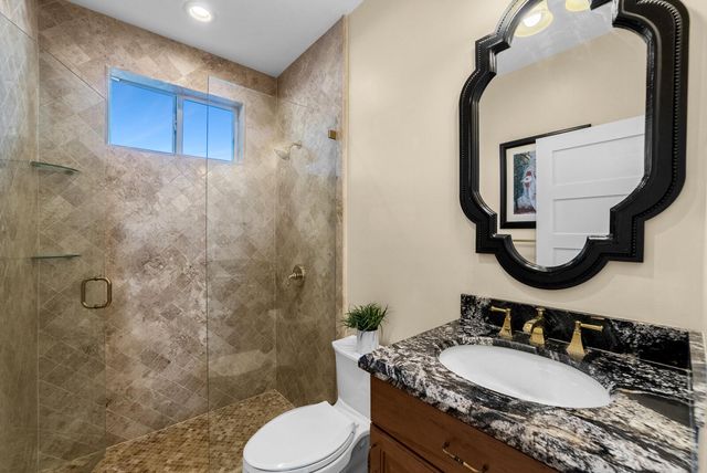 216 SE 10th Street, Fort Lauderdale, FL 33316