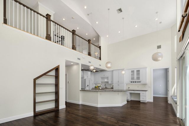 216 SE 10th Street, Fort Lauderdale, FL 33316