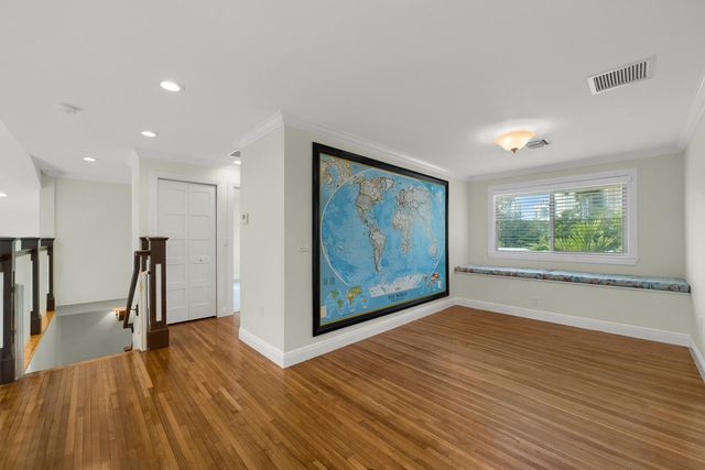 216 SE 10th Street, Fort Lauderdale, FL 33316