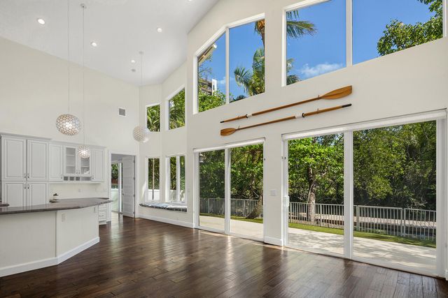 216 SE 10th Street, Fort Lauderdale, FL 33316