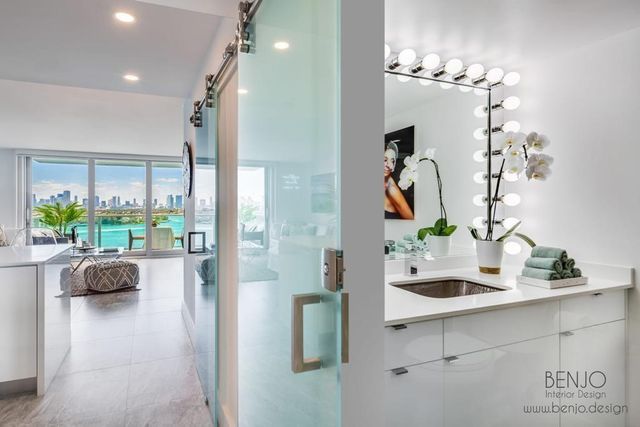 1000 WEST AV 1419, Miami Beach, FL 33139