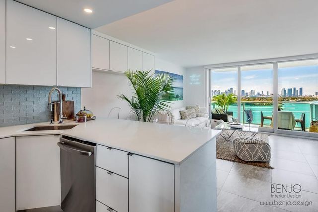 1000 WEST AV 1419, Miami Beach, FL 33139