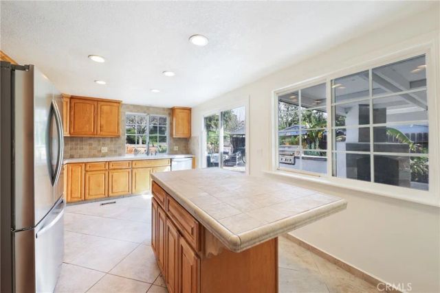 21915 Columbia, Yorba Linda, CA 92887