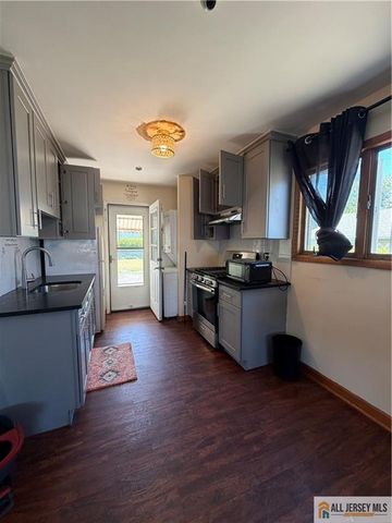 1710 Lincoln Highway RT27, Edison, NJ 08817