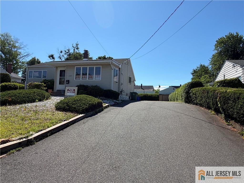 1710 Lincoln Highway RT27, Edison, NJ 08817