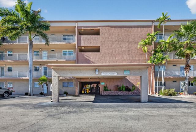 2615 NE 1ST Court 201, Boynton Beach, FL 33435