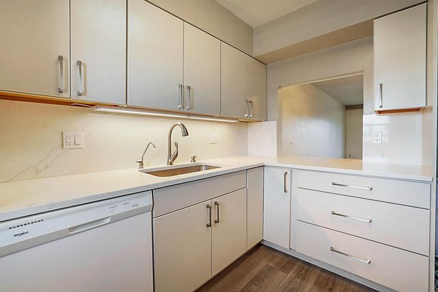 230 N Federal Hwy 305, Deerfield Beach, FL 33441