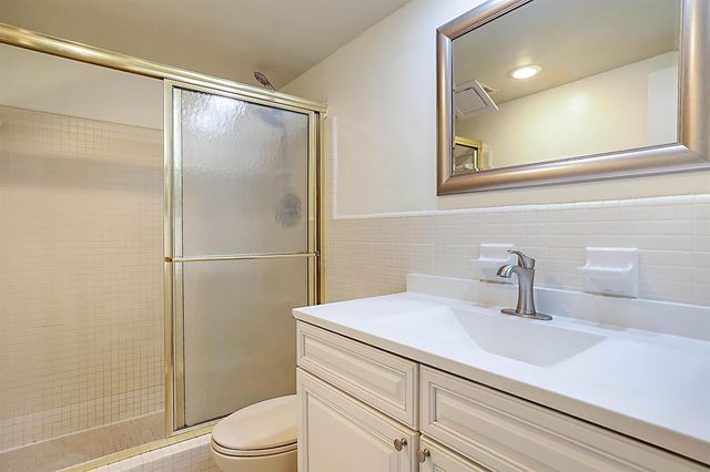 230 N Federal Hwy 305, Deerfield Beach, FL 33441