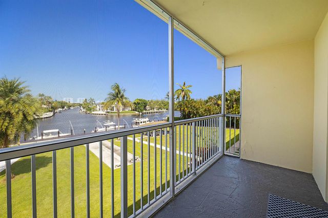 230 N Federal Hwy 305, Deerfield Beach, FL 33441
