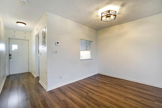230 N Federal Hwy 305, Deerfield Beach, FL 33441