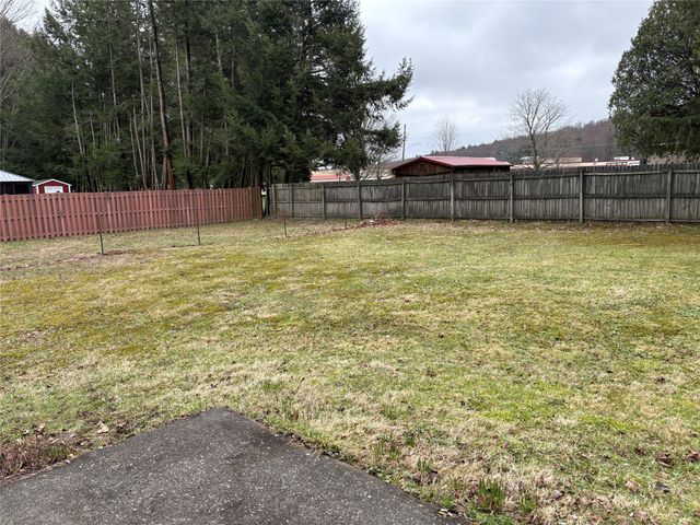 604 E SOUTH Street 2, Corry, PA 16407