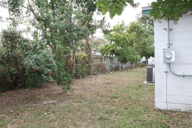 5220 86TH AVENUE N, Pinellas Park, FL 33782