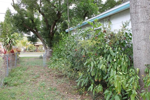 5220 86TH AVENUE N, Pinellas Park, FL 33782