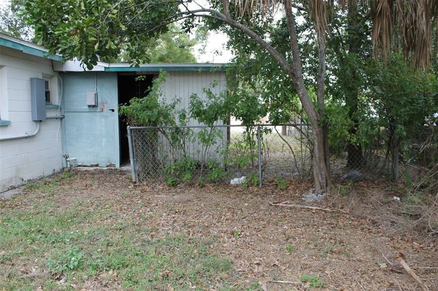 5220 86TH AVENUE N, Pinellas Park, FL 33782