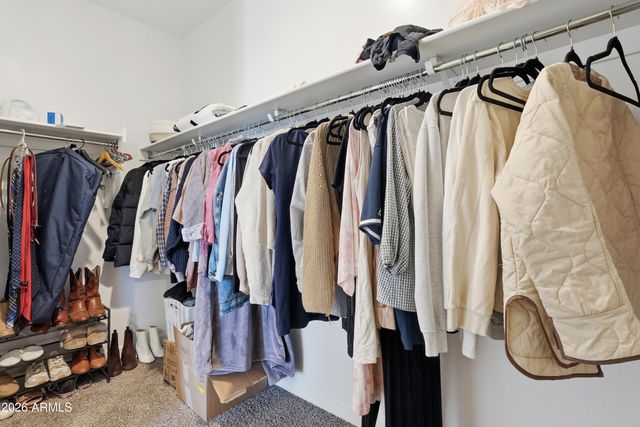 1827 W STANTON Avenue, Apache Junction, AZ 85120