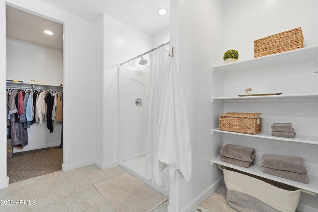 1827 W STANTON Avenue, Apache Junction, AZ 85120