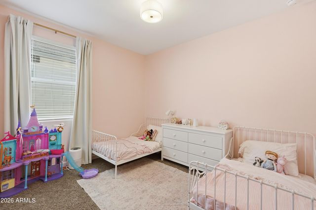 1827 W STANTON Avenue, Apache Junction, AZ 85120